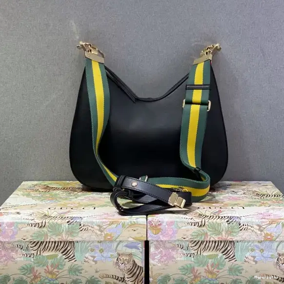 Hyperpeter GUCCI shoulder large bag Attache 0528